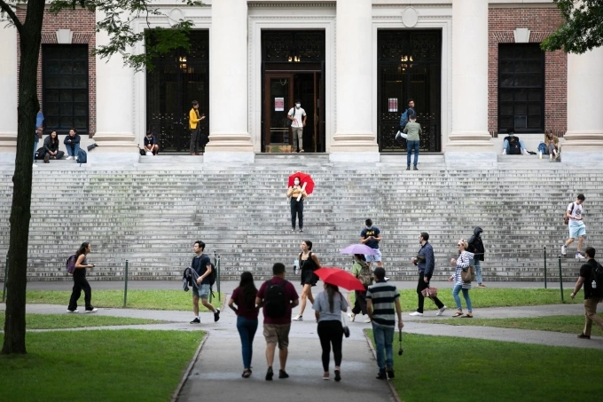 Du học sinh Việt 'hoảng' v&igrave; lệnh cấm Harvard tuyển sinh quốc tế