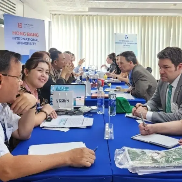 Đại học Mỹ muốn tăng cường trao đổi sinh viên với Việt Nam